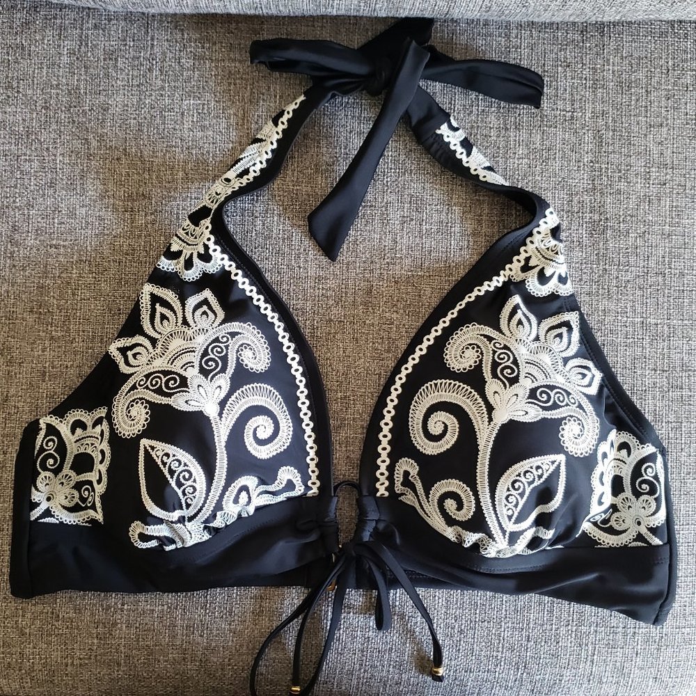 Time and Tru Embroidered Style Bikini Top